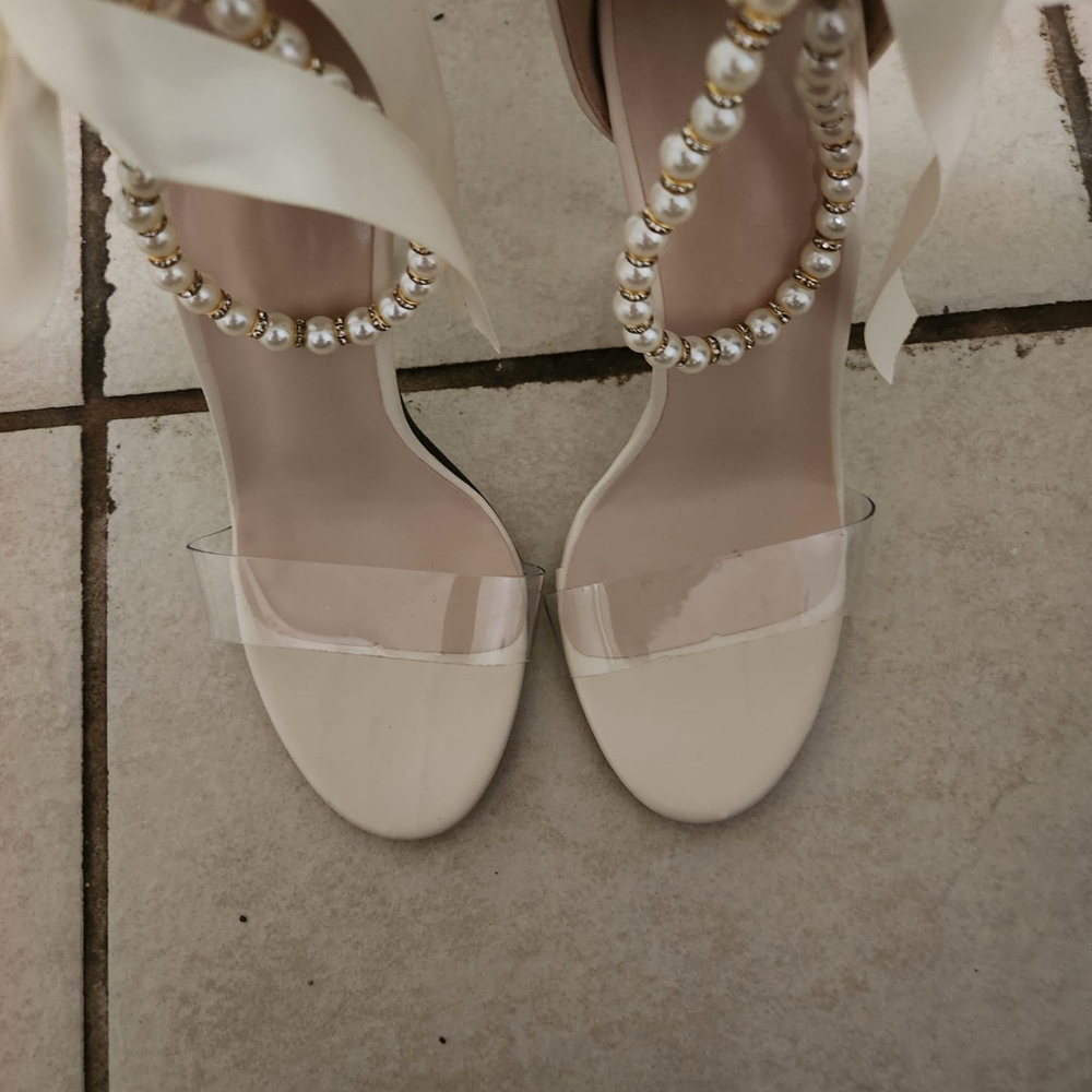 High heels - Picture 13 of 15